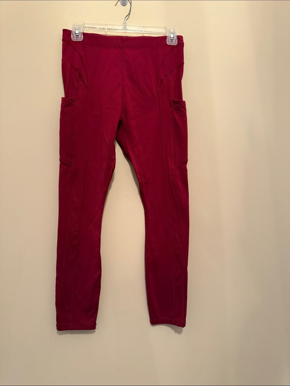 Fabletics High-Rise Active Leggings in Deep‎ Berry Red Size Small